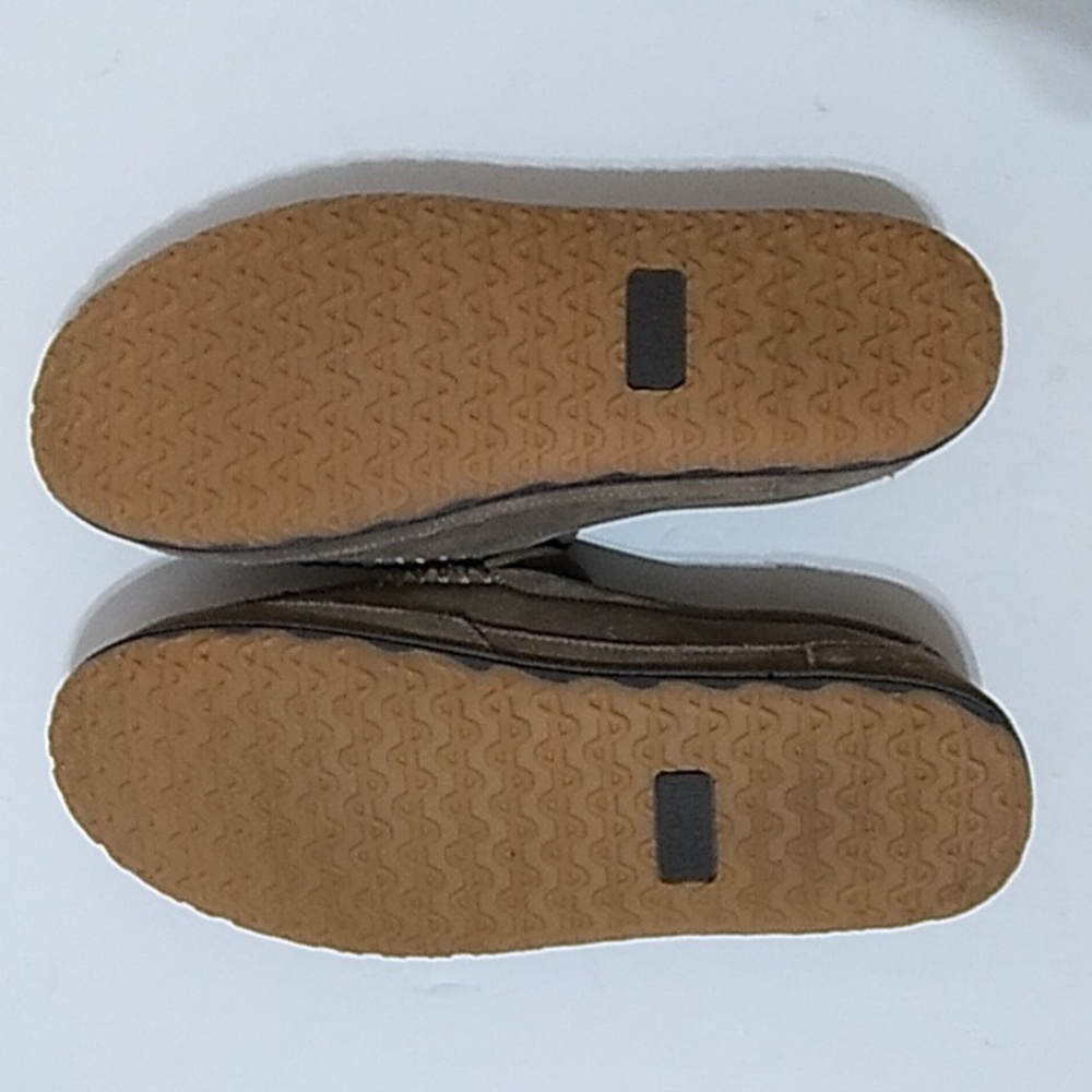 Crown Vintage Denali Men's Moccasin Slippers - Picture 7 of 8